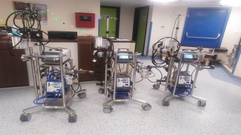لأول مرة.. مستشفى القصر العيني ينفرد بتشغيل أحدث ثلاثة أجهزة ECMO في مصر