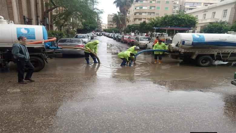 استعدادات مياه البحيرة لسحب الأمطار
