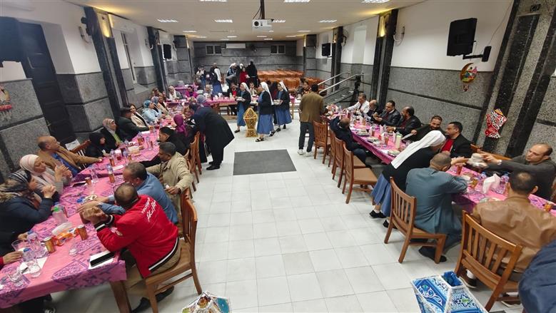 إفطار المحبة في مدرسة كاثوليكية 