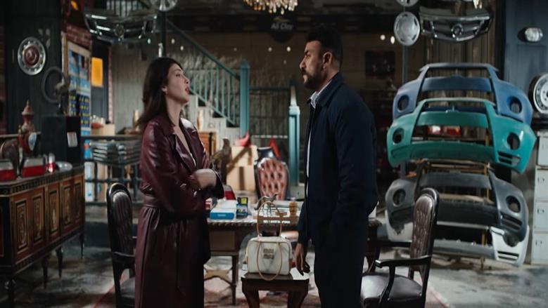 مسلسل علي كلاي الحلقة 28.. أحمد العوضي يعترف لسارة بركة بحبه ويطلبها للزواج