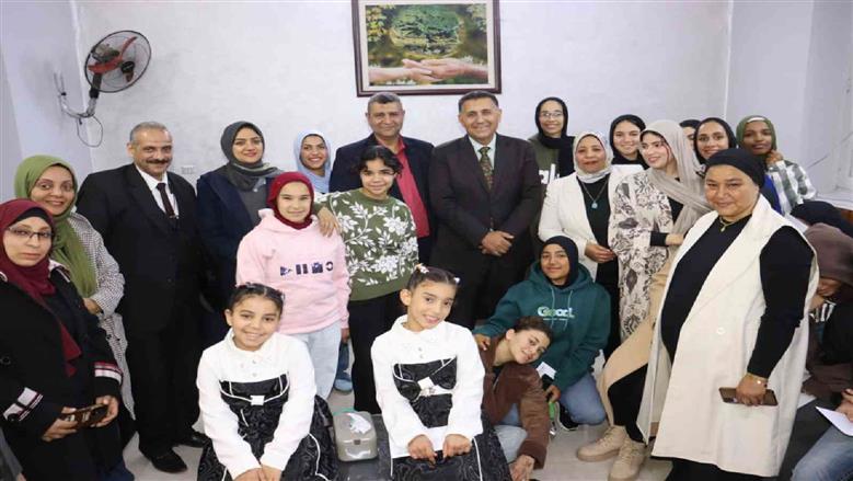 محافظ القليوبية يشارك “فتيات مؤسسة البنات 