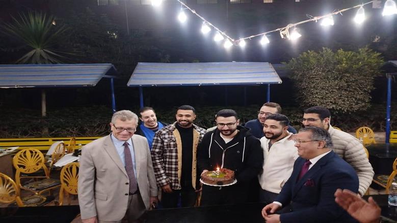 بنها الجامعي تنظم حفلها السنوي للإفطار الجماعي للأطباء المقيمين «لمة الأسرة»
