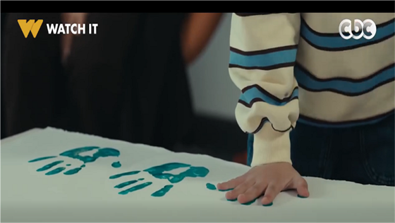 نصيحة الـ«شادو تيتشر» في مسلسل اللون الأزرق.. كيف تعالج الألوان توتر أطفال التوحد؟