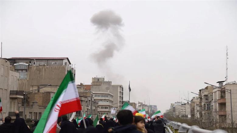 آخر أخبار إيران بعد مقتل علي لاريجاني.. هل تستمر طهران في إطلاق الصواريخ على تل أبيب؟ 