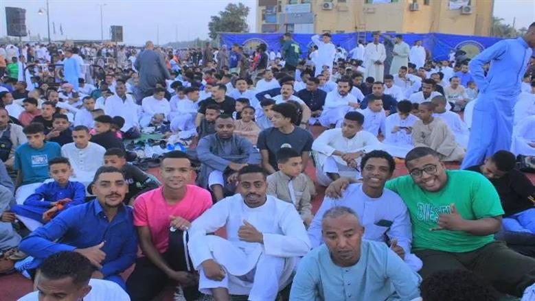 صلاة العيد الساعة كام في محافظة أسوان.. تجهيز 2053 ساحة
