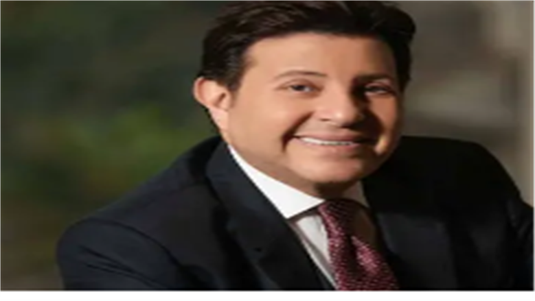 نادية مصطفى تكشف تفاصيل الحالة الصحية لهاني شاكر: لا يزال في العناية المركزة بعد عملية قولون
