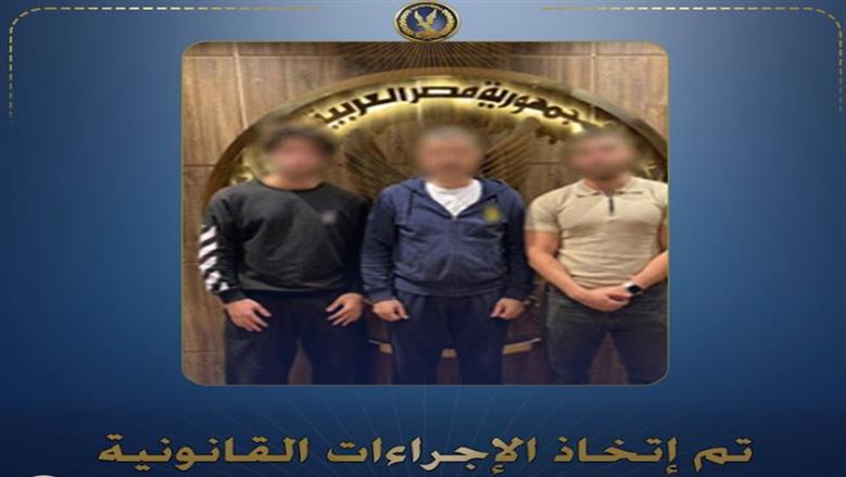 إلقاء أكياس مياه على المصلين