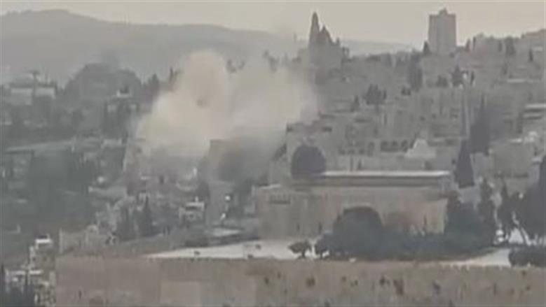 سقوط شظايا صاروخ إيراني بالقرب من بلدة سلوان في القدس