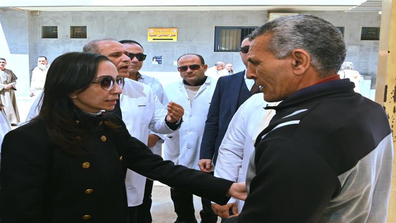 جولة محافظ البحيرة في المعهد الطبي بدمنهور 