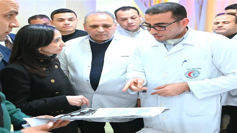 جولة محافظ البحيرة في المعهد الطبي بدمنهور 
