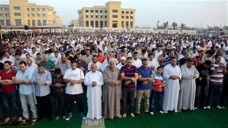 أفضل وقت لإخراج زكاة الفطر.. «الإفتاء» توضح الحكم