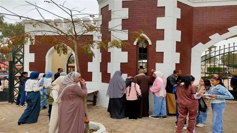 حدائق الشرق تحتضن أبناء القليوبية والمحافظات المجاورة في فسحة ثاني ايام العيد 