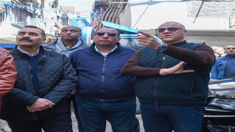 إزالة عقار في الإسكندرية بحضور المحافظ