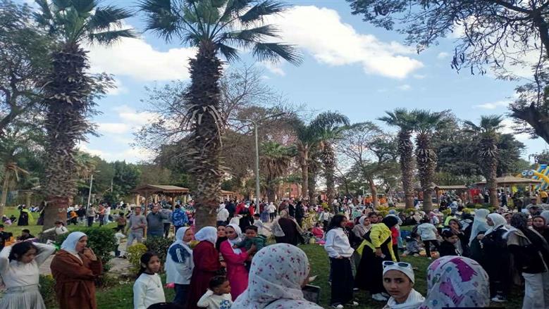 هيلا هيلا.. فى القناطر كرنفال شعبى فى حدائق الشرق.. والمتعة للجميع