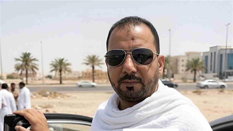 رحلة الوفاء الأخيرة.. وفاة شاب من المنوفية خلال أداء عمرة لشقيقه الراحل 
