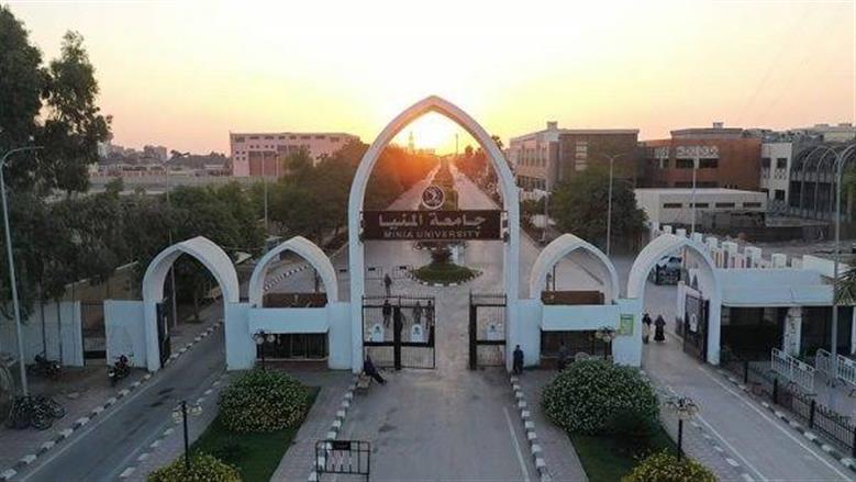 بعد إلزام كل طالب بتعليم 4 أفراد.. جامعة المنيا تمحو أمية 8485 دارسا