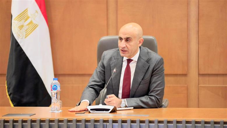وزير التعليم يوجه بحصر طلاب أولى ابتدائي الجدد.. ويعلن موعد إلغاء الفترة المسائية