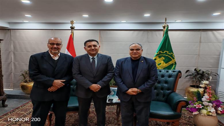 محافظ القليوبية : تعاون مع نقابة الصيادلة في برنامج رجل الدولة لتأهيل جيل جديد من القيادات التنفيذية الشابة
