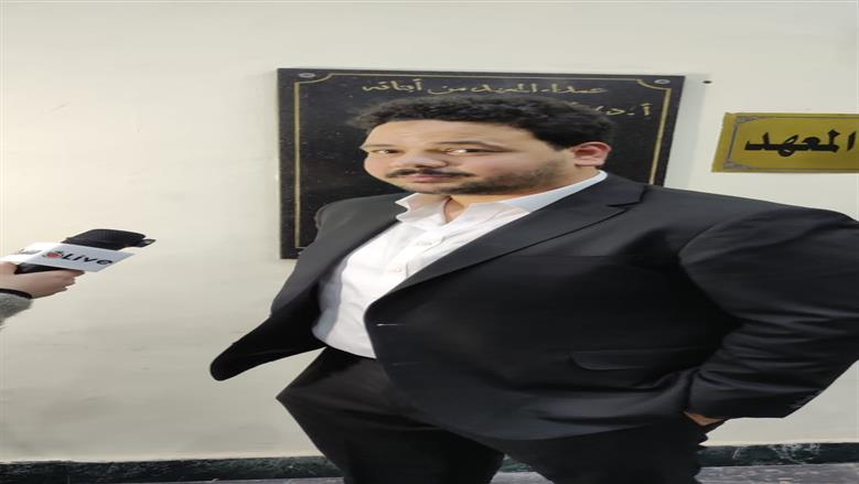 مصطفى غريب