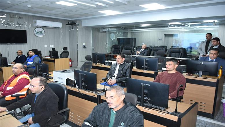 محافظ الفيوم يتابع التزام المحال التجارية بمواعيد الغلق المقررة