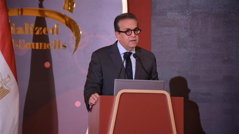 المجالس الطبية المتخصصة تطلق أول دليل موحد للعلاج على نفقة الدولة