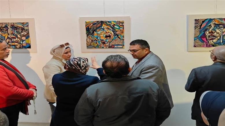 «مناجاة».. لوحات تنبض بفلسطين في معرض تشكيلي بجامعة المنيا