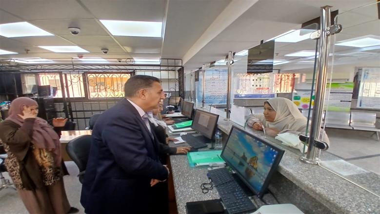 محافظ القليوبية يتفقد المركز التكنولوجي لخدمة المواطنين بقها