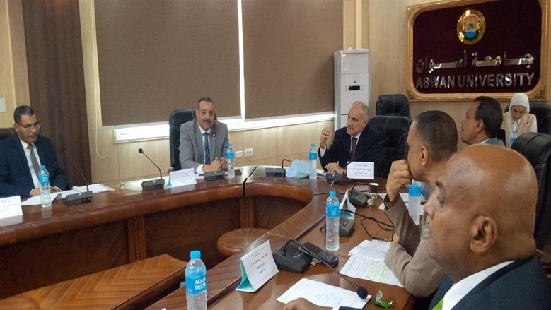 جامعة أسوان