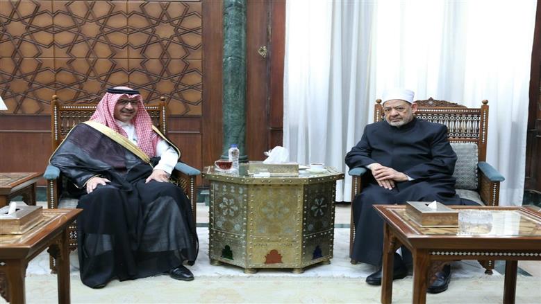 خلال لقائه مع السفير السعودي.. شيخ الأزهر يدين الاعتداءات الإيرانية على المنشآت المدنية بالخليج