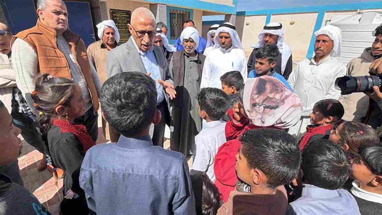 محافظ شمال سيناء في قرية الطويل: جولة ميدانية لتحسين الخدمات وتلبية مطالب الأهالي