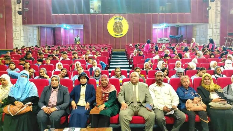 طلاب الأقصر يخطفون الأضواء في مهرجان السينما الإفريقية بمشاركة مبهرة