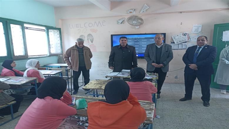 «وكيل تعليم القليوبية»: نظام البكالوريا يؤهل الطلاب للالتحاق بالجامعات الدولية