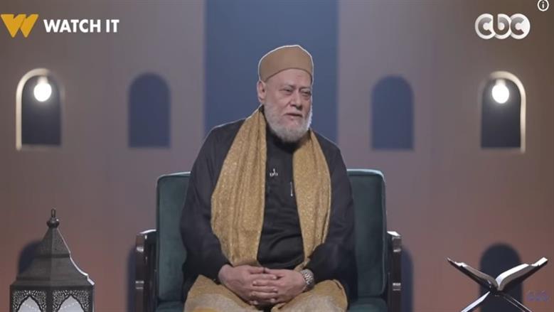 علي جمعة يحذر: وسائل التواصل الاجتماعي تزيد عدم رضا الشباب وتستوجب توجيهاً أسرياً