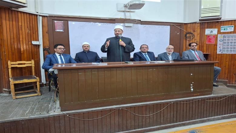 «البحوث الإسلامية» يواصل فعاليات الأسبوع الدعوي الـ19 بكلية الصيدلة