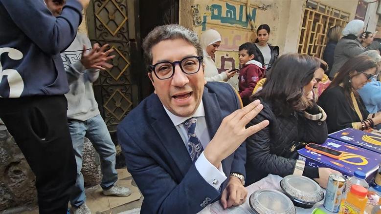 شقيق الفنان هاني رمزي من حفل إفطار المطرية: «أتمنى يحصل في كل مصر»