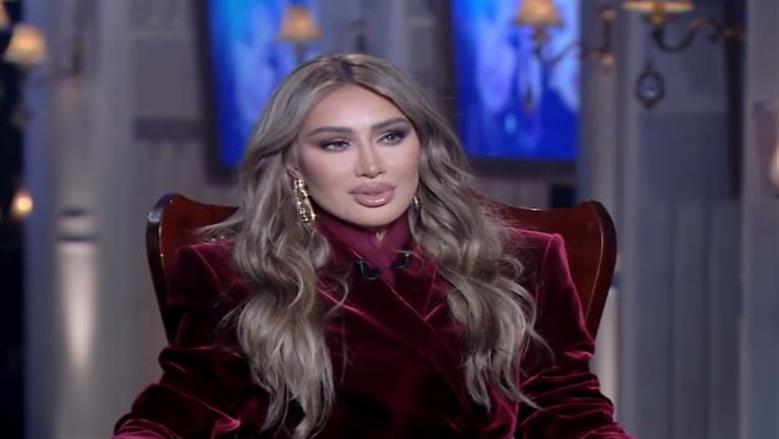 مايا دياب: القفز من الطائرة أكثر تجربة مرعبة في حياتي