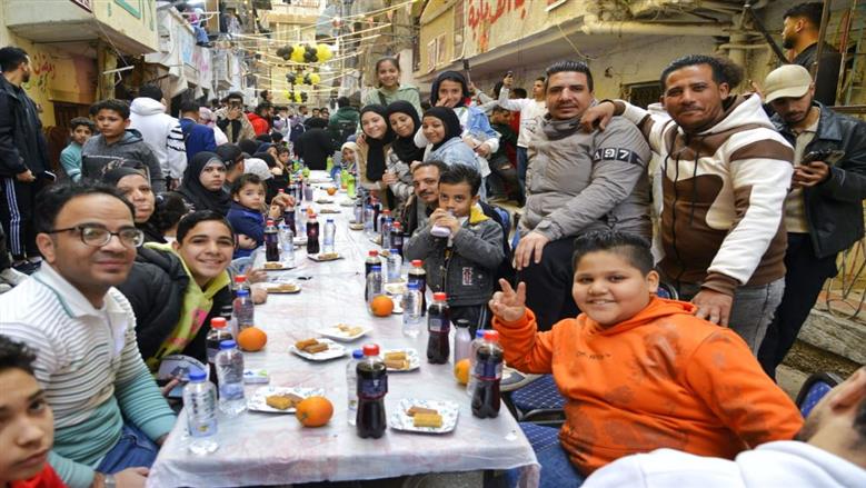 100 ألف وجبة على مائدة واحدة.. أبرز مشاهد إفطار المطرية 2026 في مصر