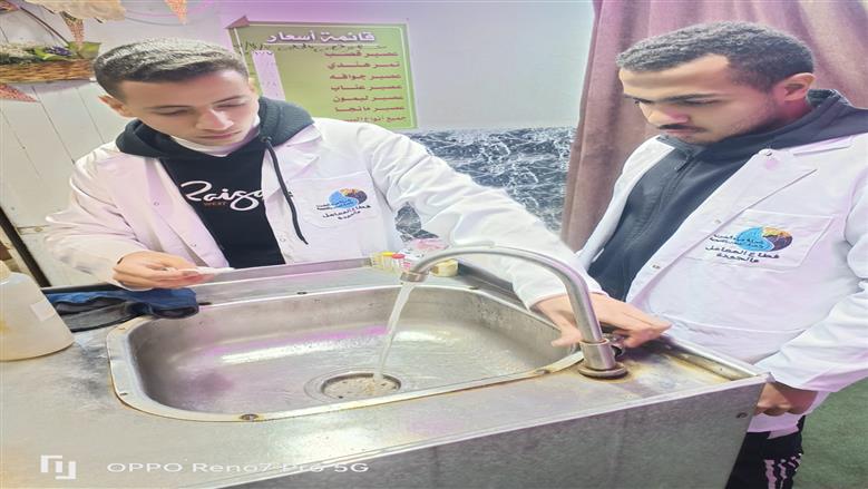 رفع عينات مياه بقرية مرصفا ضمن خطة دورية لمتابعة جودة مياه الشرب بالقليوبية