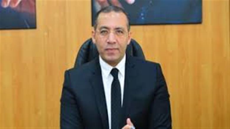 خالد صلاح ينتقد تأخر شركة ألبان في التعامل مع أزمة حليب الأطفال: صحة الرضع رهينة قرار
