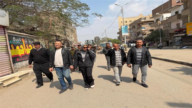 محافظ القليوبية يؤكد : إجراءات حاسمة لمواجهة المخالفين في البناء علي الأراضي الزراعية والاشغالات