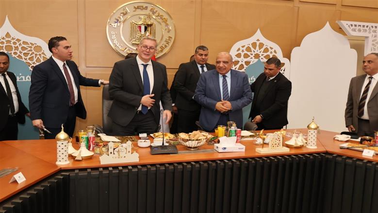 وزيرا الكهرباء والبترول خلال حفل إفطار: لا بد من المتابعة الدقيقة لمواجهة التغيرات المحتملة