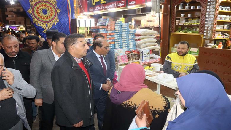 محافظ القليوبية: رقابة صارمة علي الأسواق وعدم التهاون مع أي ممارسات تضر بصحة المواطنين