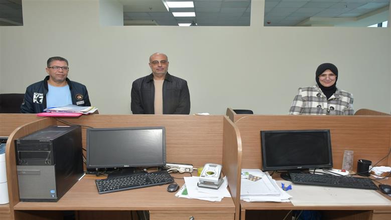 محافظ بورسعيد ورئيس الجامعة يتفقدان المبنى الجديد 