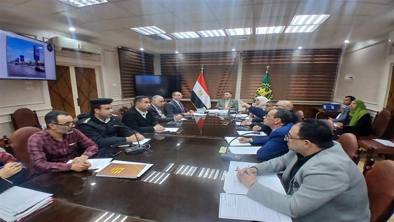 محافظ القليوبية: دعم الاستثمار في قطاع الإعلانات وبناء شراكة فعالة تحقق التوازن بين مصالح الدولة والمعلنين.