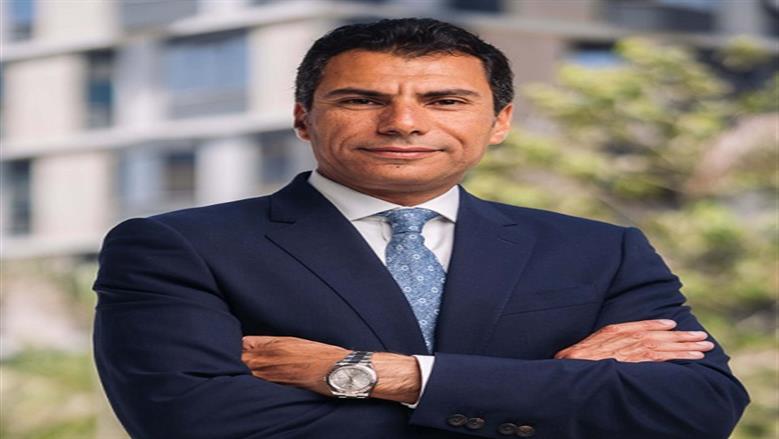 أيمن عامر