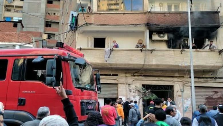 النيابة العامة تعاين حريق مصنع ملابس في الزيتون 