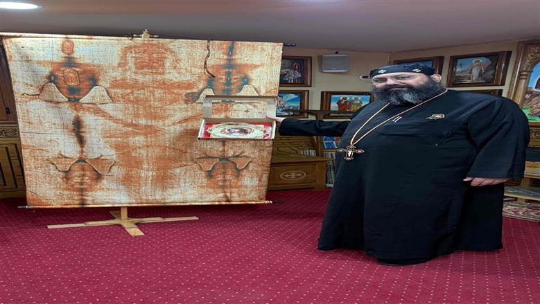 طقوس الجمعة العظيمة في كنيسة في الإسكندرية