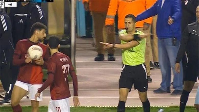 «لو راجل قرب».. اتهامات لحكم مباراة الأهلي وسيراميكا بإهانة الشحات وتريزيجيه والشناوي| عاجل