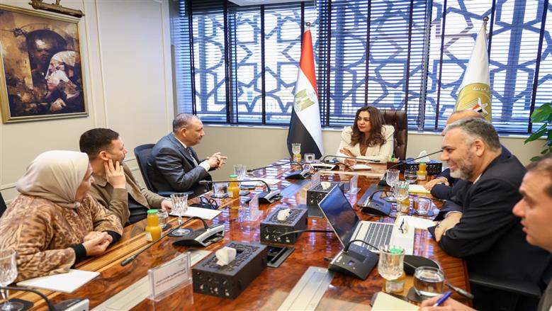 منال عوض توجه بتعظيم الاستفادة من مخلفات الحيوانات بمختلف المجازر لإنتاج وقود حيوي
