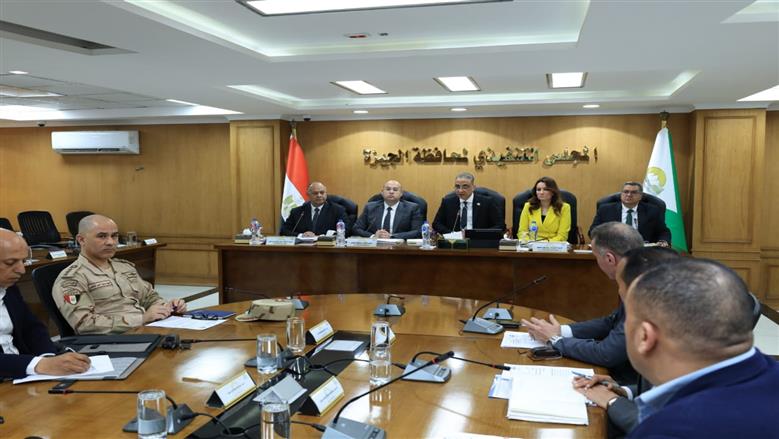محافظ الجيزة يوجه برفع درجة الاستعداد لاستقبال عيد القيامة المجيد وشم النسيم